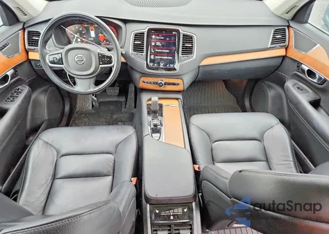 2022 Volvo Xc90 T8 Recharge Inscription Express z USA, uszkodzony, nr VIN YV4H60CZ1N1829251